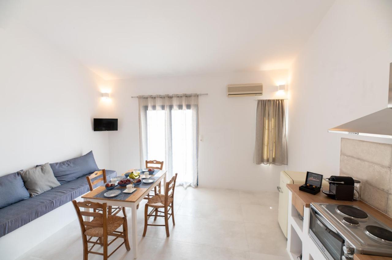 Muses Apartments Agía Ánna Extérieur photo